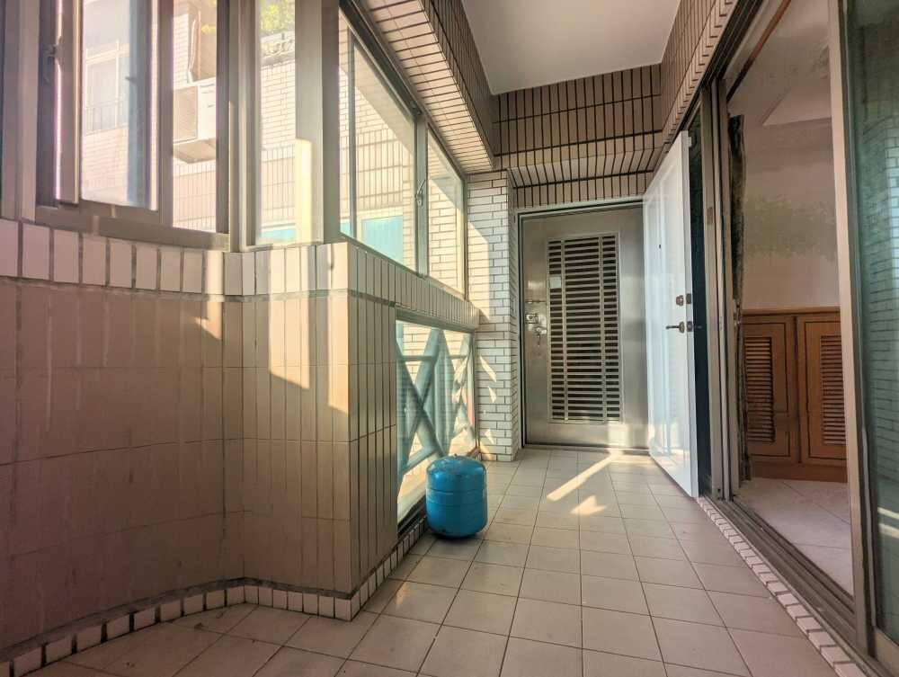 樂屋_高雄市左營區遠見麗景待售房屋 高雄市左營區遠見麗景待售房屋