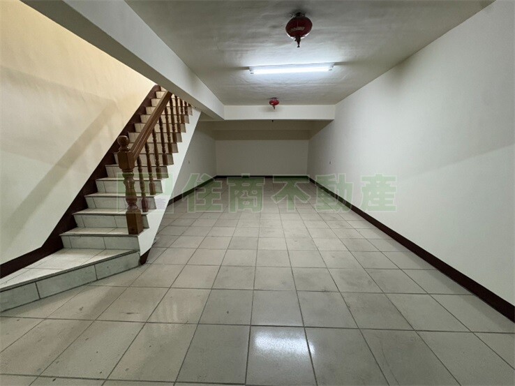 南勢整新雙車位透天