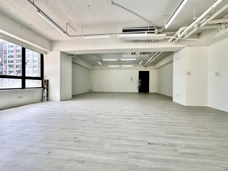 台中市南屯區財經大樓待售房屋