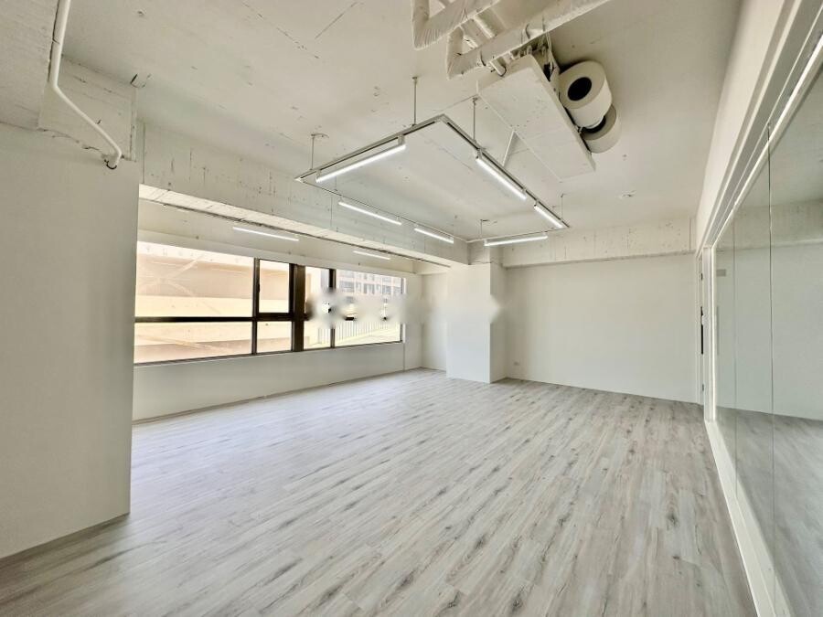 台中市南屯區財經大樓待售房屋