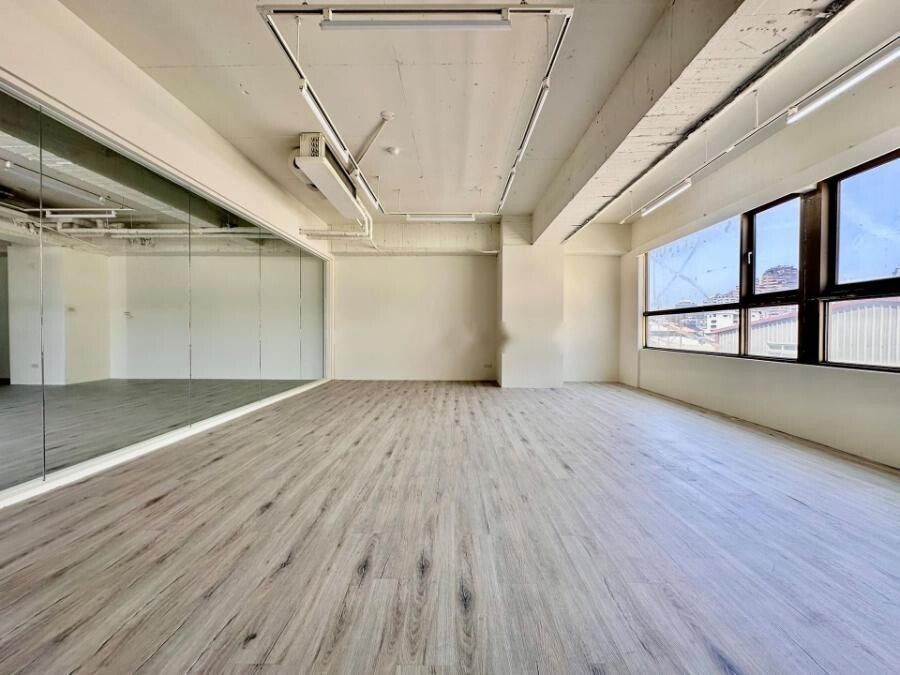 台中市南屯區財經大樓待售房屋