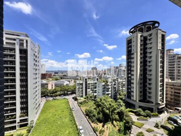 國泰富貴世家待售房屋