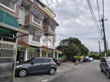 租田中山腳路車庫透天(專 - Image 1