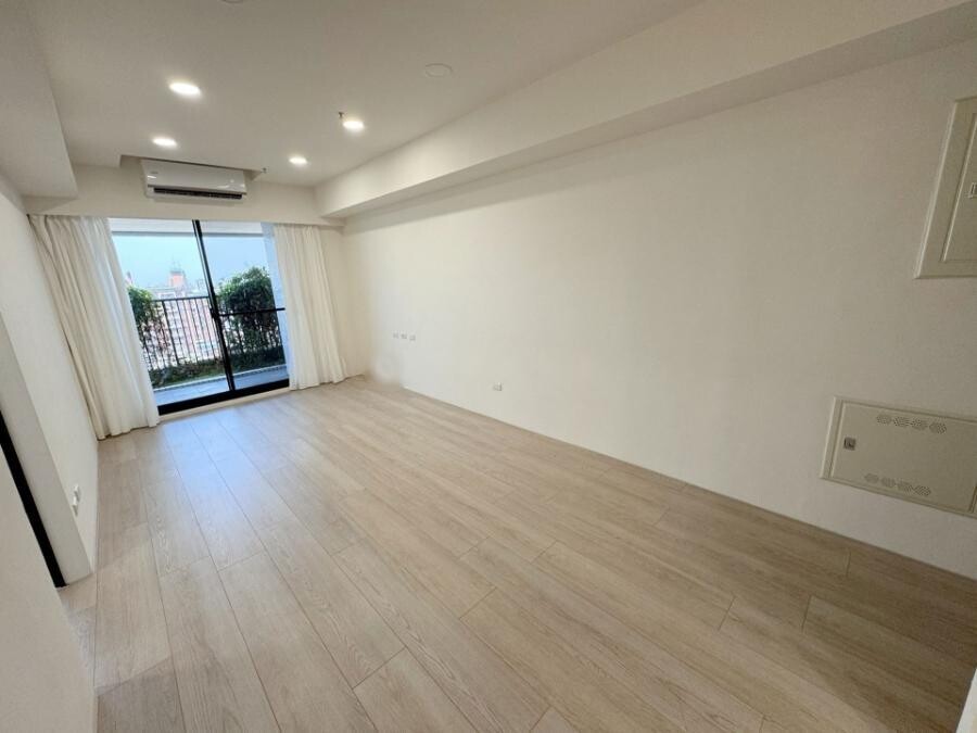 高雄市小港區永信博萃待售房屋