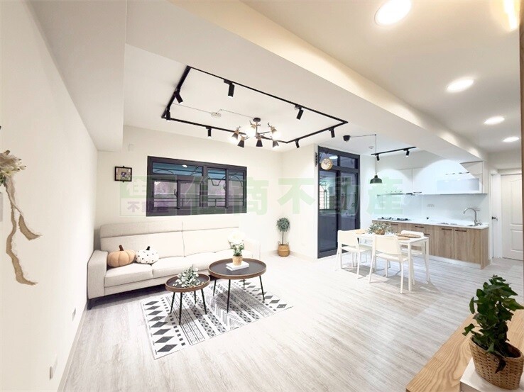 楠梓車站商圈美四房