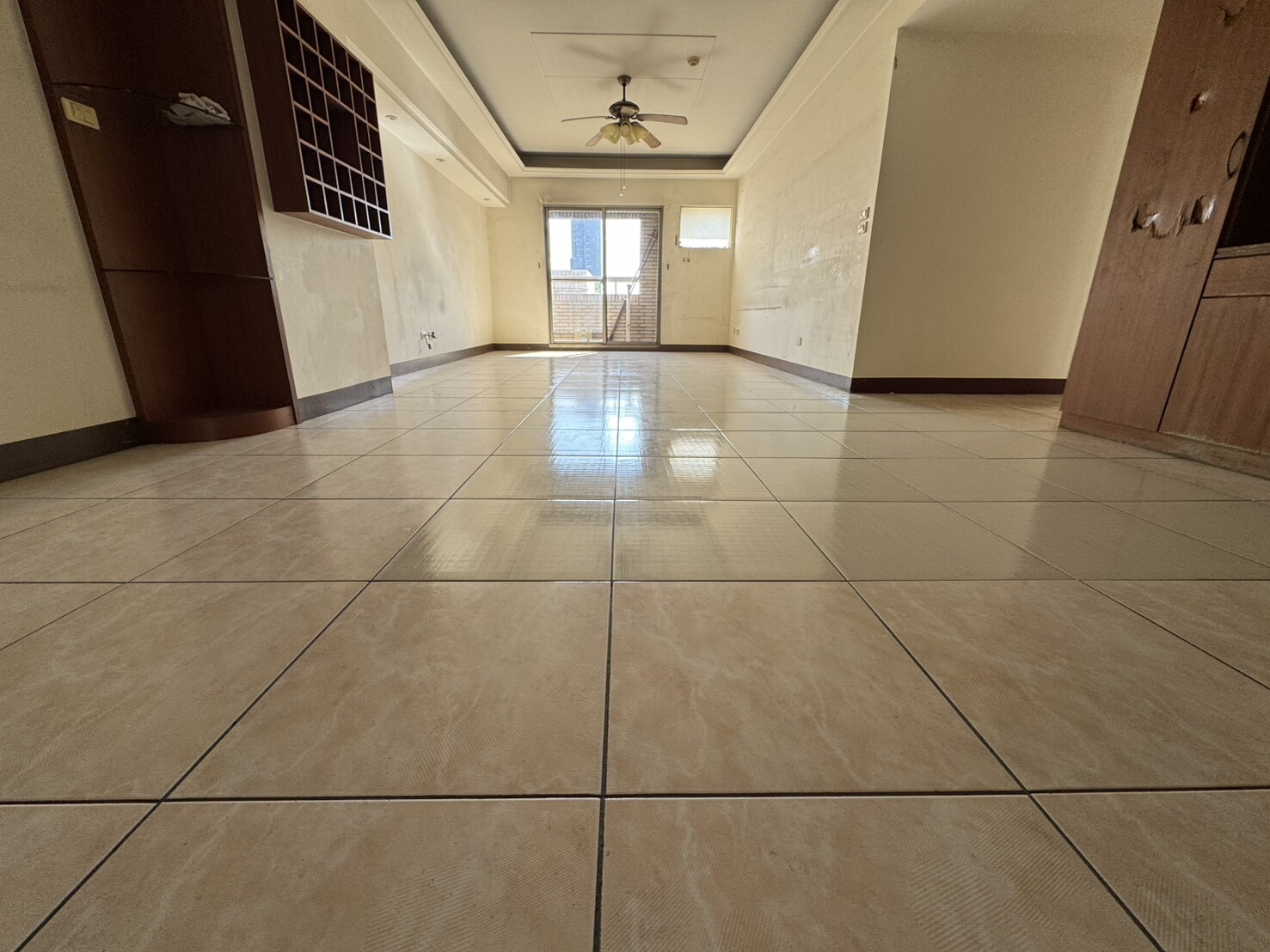 陽明國中學區大四房平車*邊間#採光佳