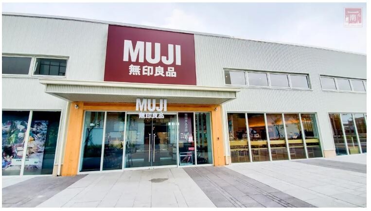 高雄市岡山區達麗雙子星待售房屋