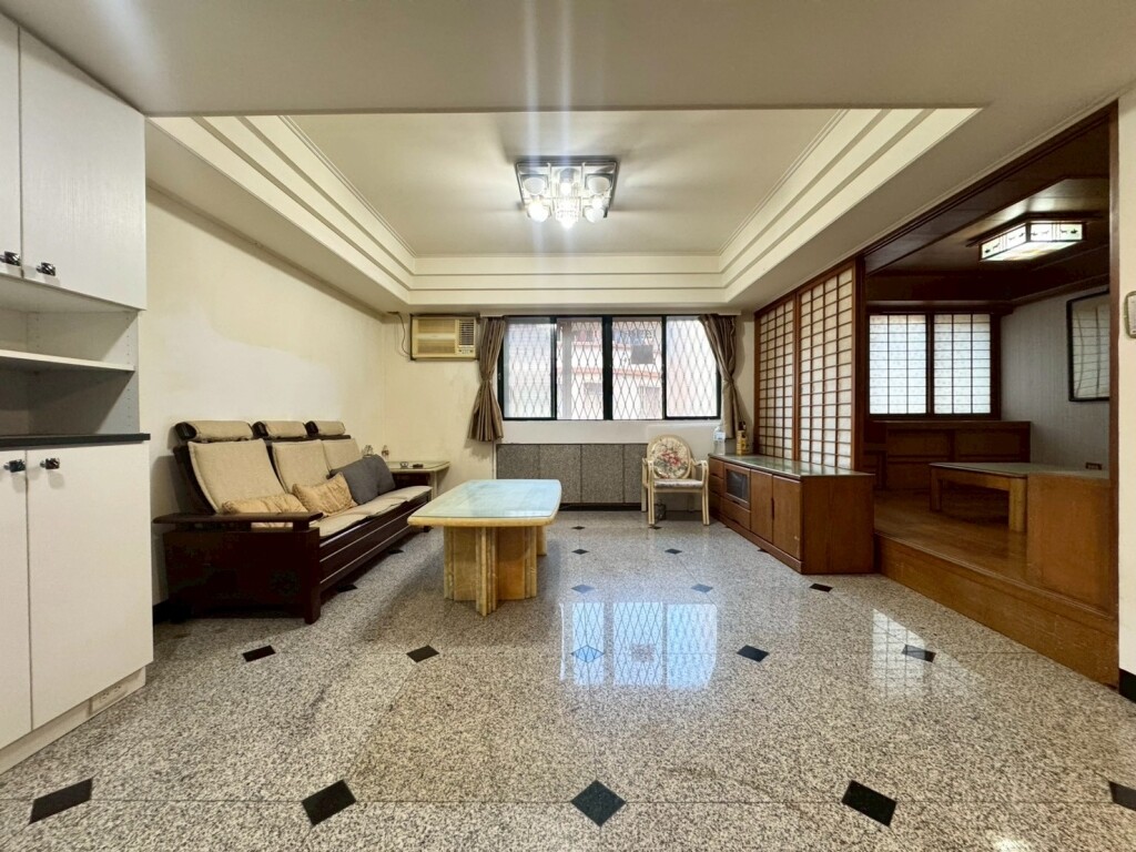 積穗獨棟低公設電梯大四房