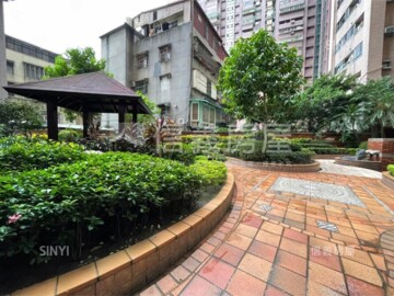 比利時社區待售房屋