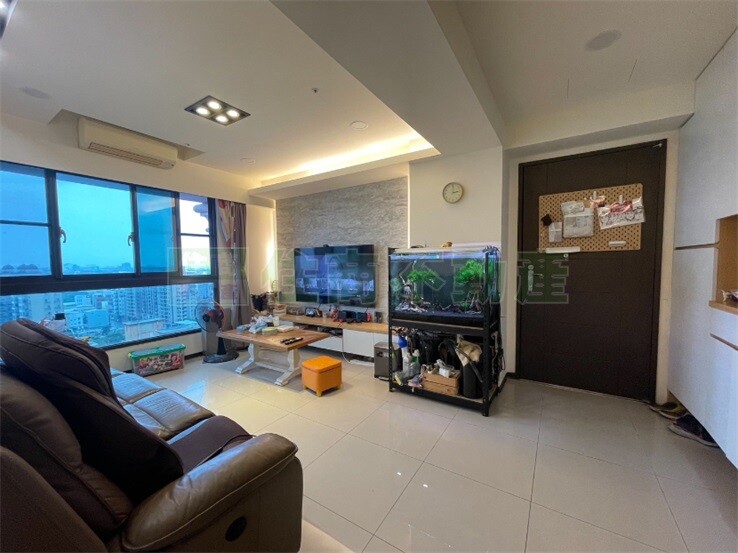 桃園龍山國小高樓層4房雙車位