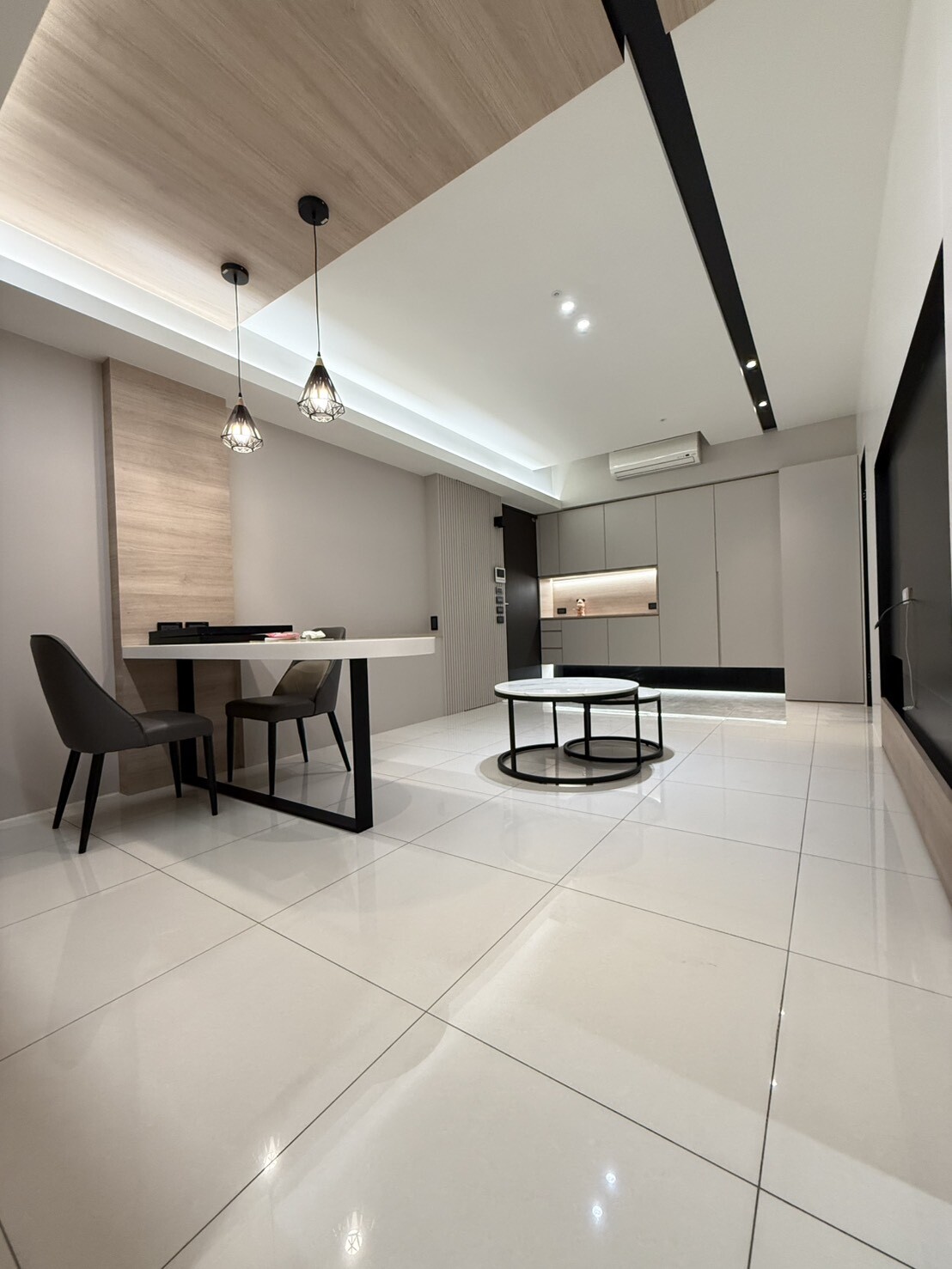 阿怡💖霞海特區太子雲極高樓漂亮兩房平車