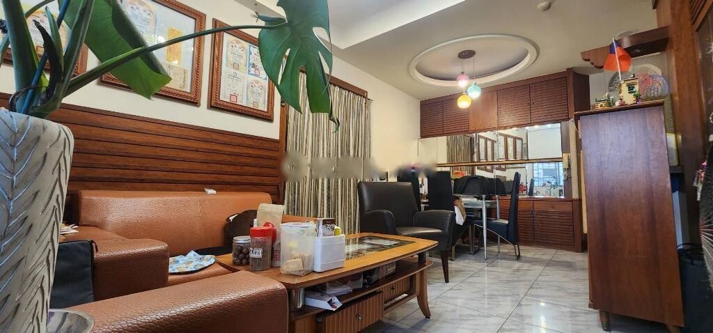 高雄市鼓山區天下觀待售房屋