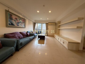 台北市大安區仁愛路四段 - Image 1