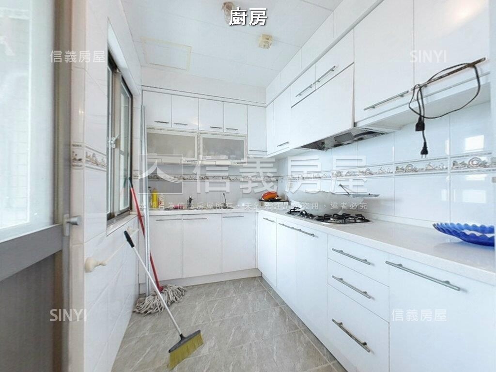 新北市汐止區白雲山莊待售房屋