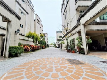 東琳貝森朵夫3待售房屋