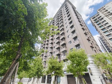 尊勝白金花園待售房屋