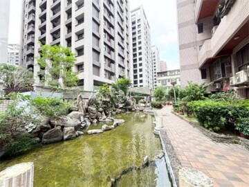 華宮庭園待售房屋