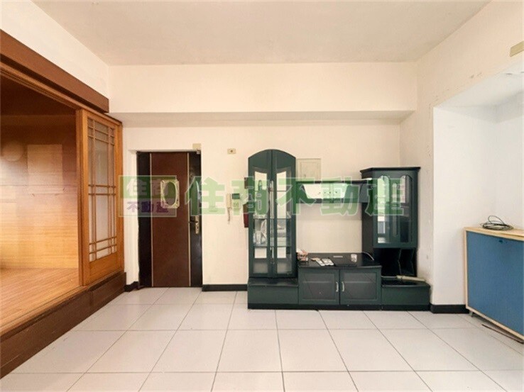 新都心管理完善三房車位華廈