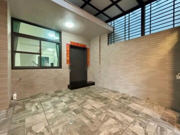 湖畔寶石捷待售房屋