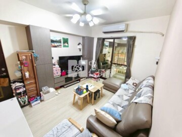 大學社區待售房屋