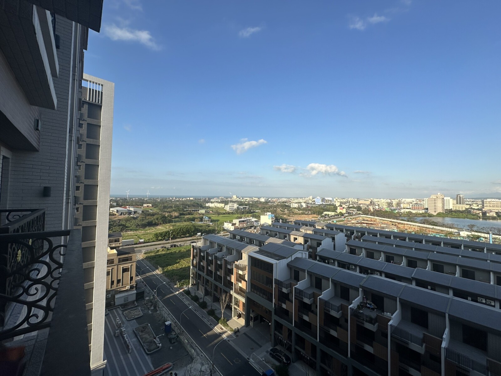 樂屋_桃園市大園區尊騰劍橋待售房屋 桃園市大園區尊騰劍橋待售房屋