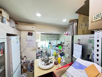 國雄中正待售房屋