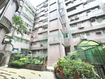 親家超越2002待售房屋