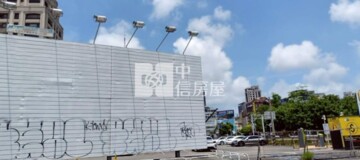 高雄新崛江住商合併套房-租 - Image 1