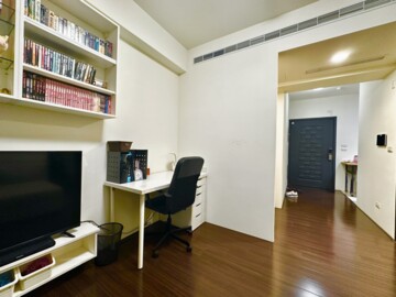 皇家極光待售房屋