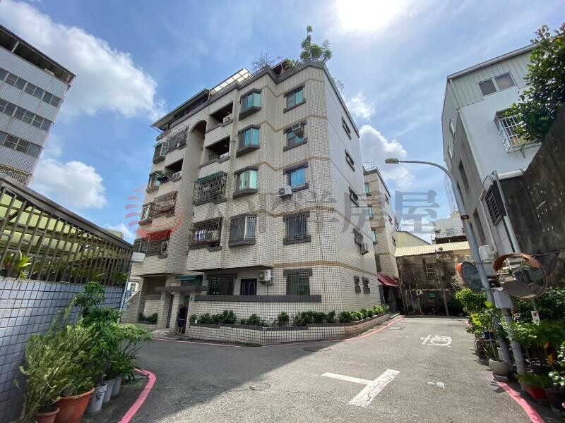 西門新天地芳鄰三房車位