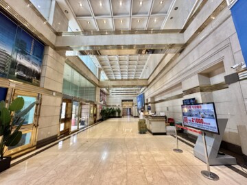 85大樓高樓層海景商辦出租(4) - Image 1