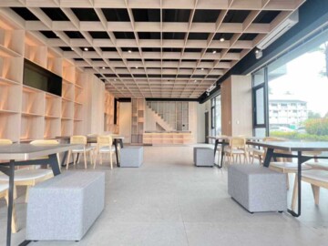 高雄大學【好好學】全新大面寬黃金三角窗1+2樓店面 - Image 1