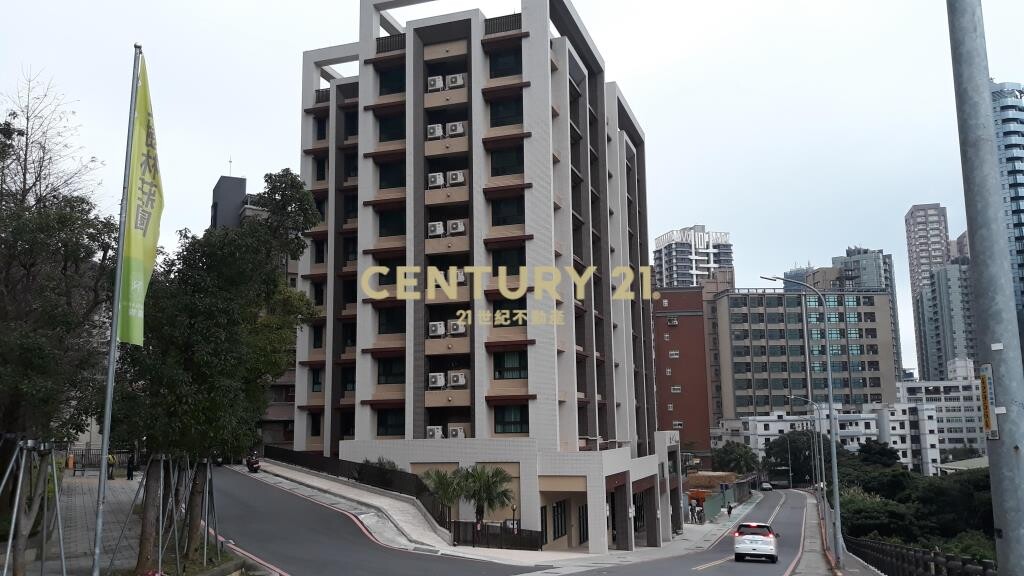 紅樹林富人區店面I