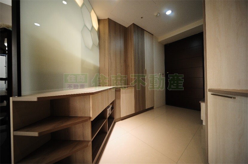 樂屋_台中市南屯區國聚花園御所待售房屋 台中市南屯區國聚花園御所待售房屋