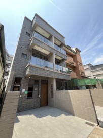 岳飛新村待售房屋