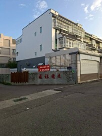 高鐵大道旁車庫美別墅 - Image 1