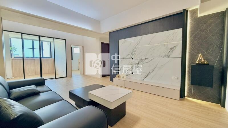 ★獨家專約☆文藻生活圈景觀3+1房~附平面車位★