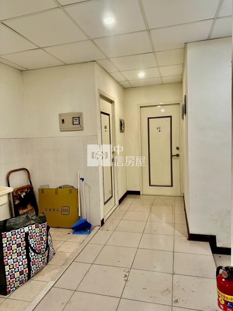 新埔站旁收租頂佳~劉春治0922103882