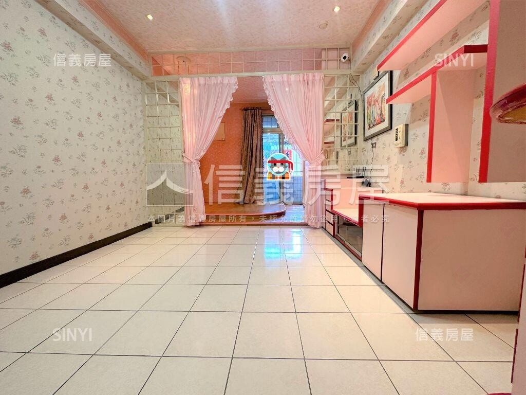 新北市新店區君臨大地待售房屋
