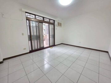 錦和高中明亮2房 租屋請找彩蓁(大嫂) - Image 1