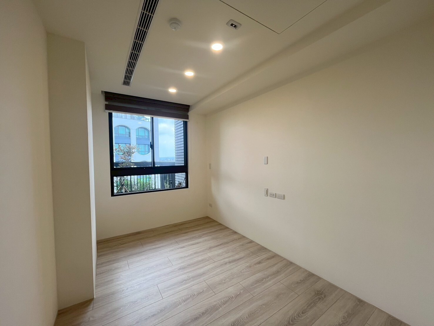 樂屋_台中市南屯區大塊森鄰待售房屋 台中市南屯區大塊森鄰待售房屋