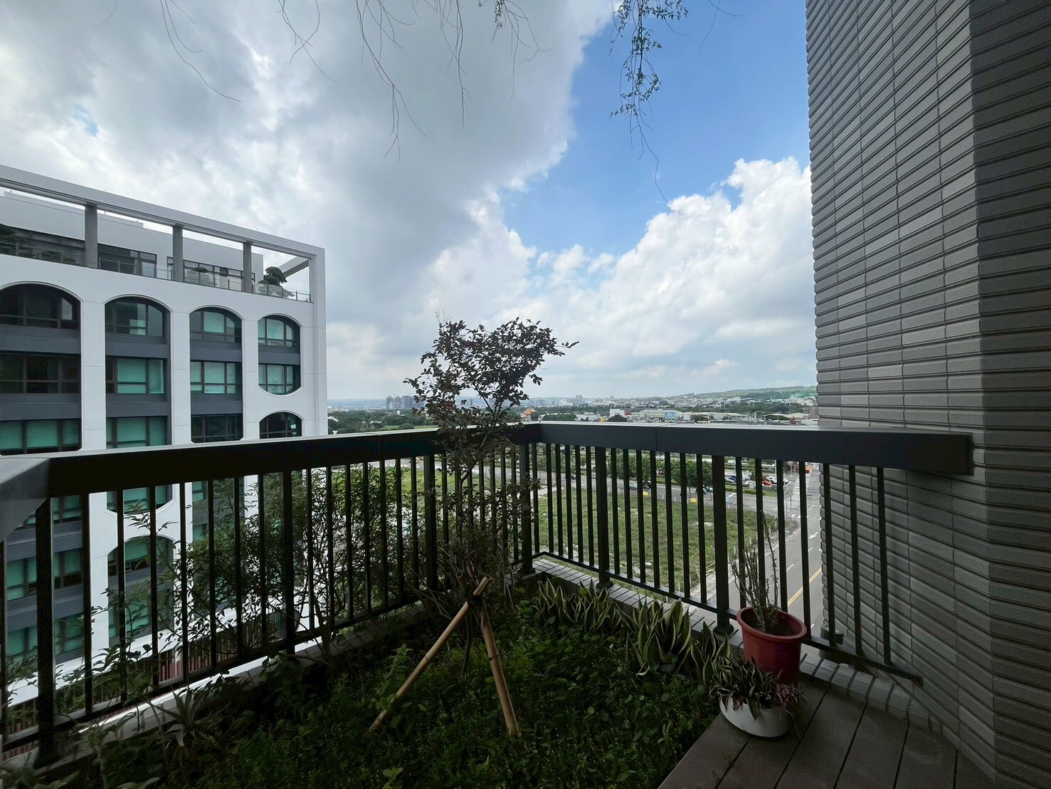樂屋_台中市南屯區大塊森鄰待售房屋 台中市南屯區大塊森鄰待售房屋