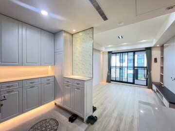 大塊森鄰待售房屋