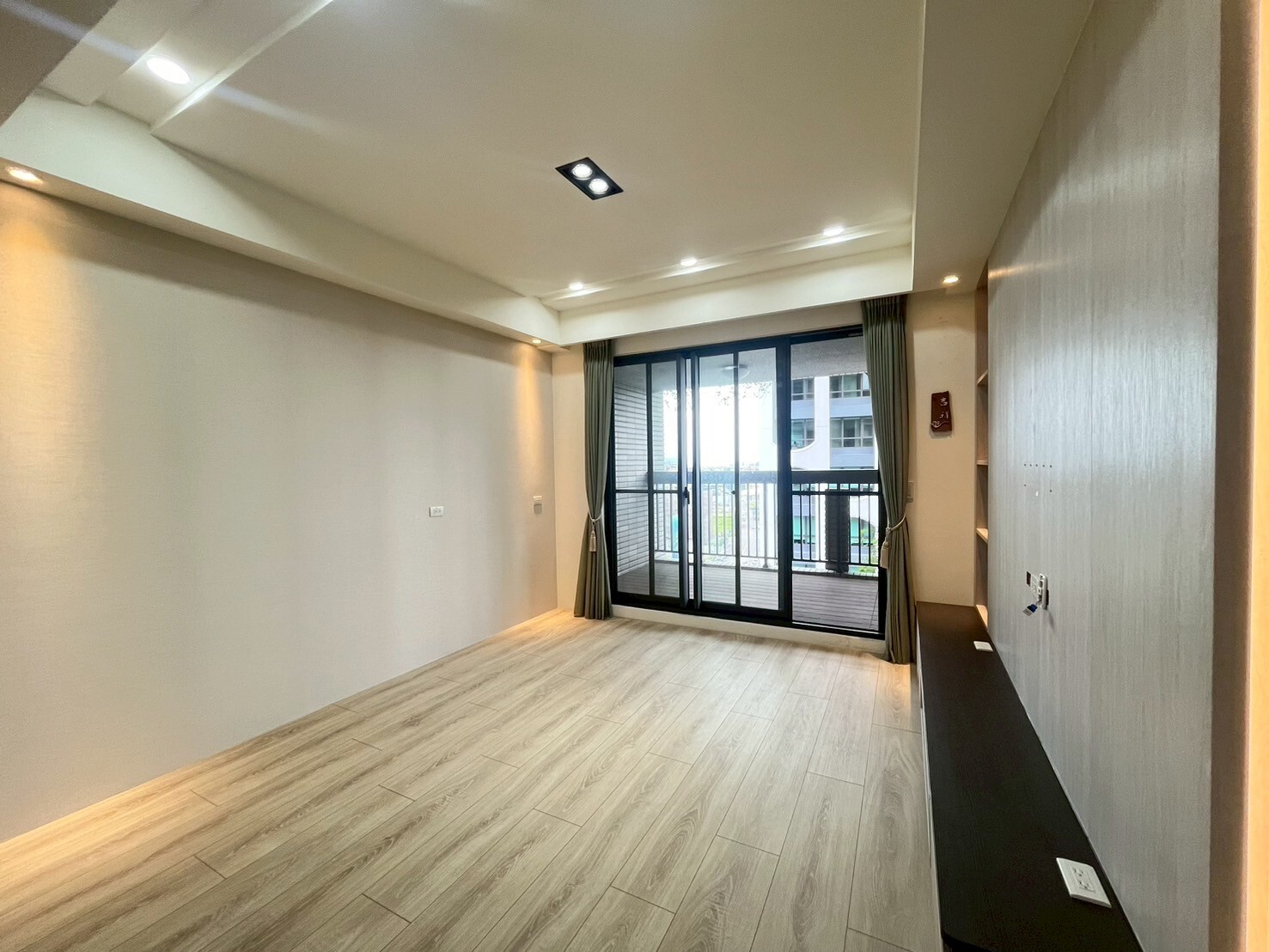 樂屋_台中市南屯區大塊森鄰待售房屋 台中市南屯區大塊森鄰待售房屋