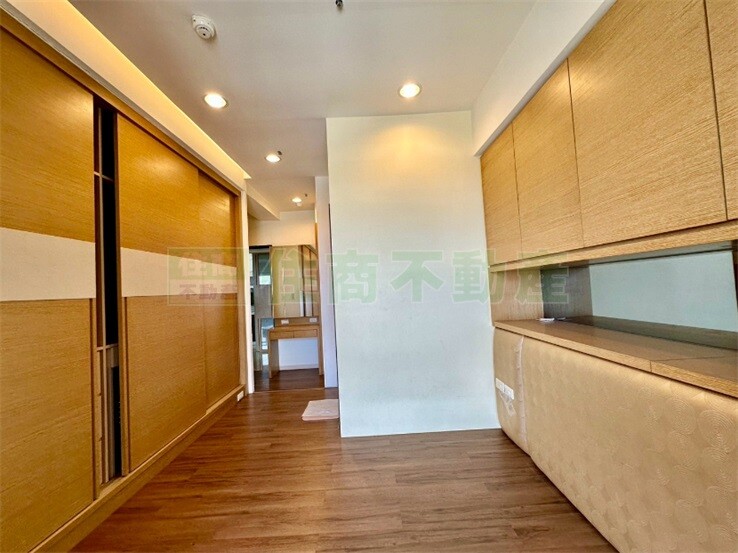 高雄市楠梓區龍騰天御待售房屋