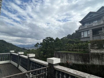 伴山別墅/晴山墅-彩虹區待售房屋