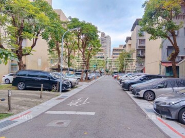 湖光國宅甲區文德大廈待售房屋