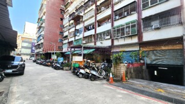 樂屋_站前希爾頓待售房屋 站前希爾頓待售房屋