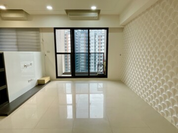 多城國際M待售房屋