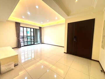 名軒麗景待售房屋